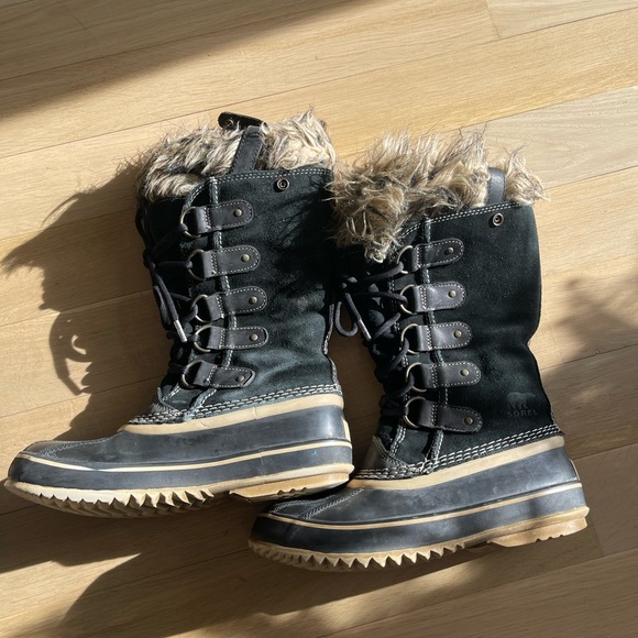 Sorel Joan of Arctic Boots size 7 - Picture 1 of 4